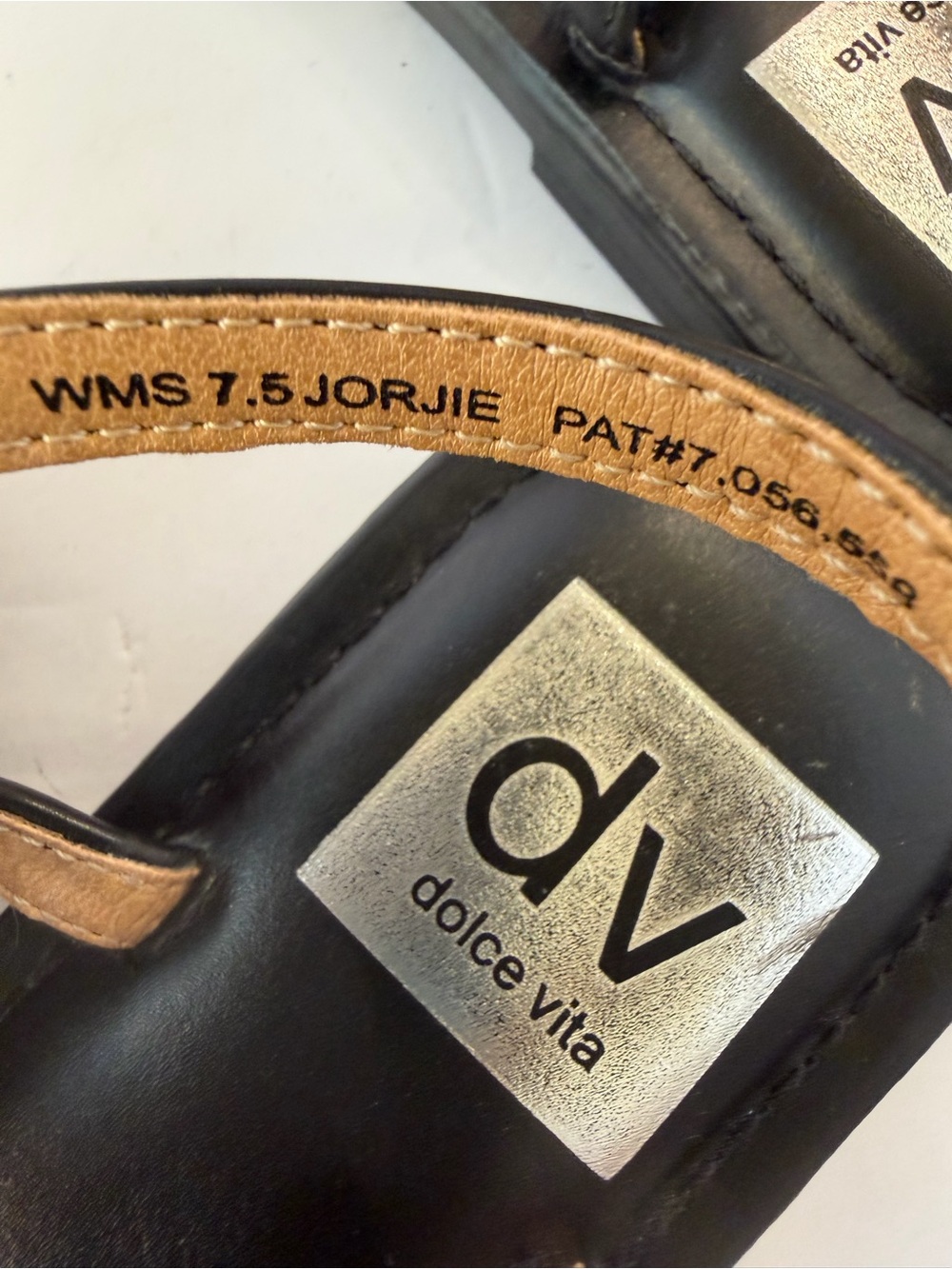 Dolce Vita Black T-strap Sandals with Gold Accents Size 7.5 - Picture 7 of 7